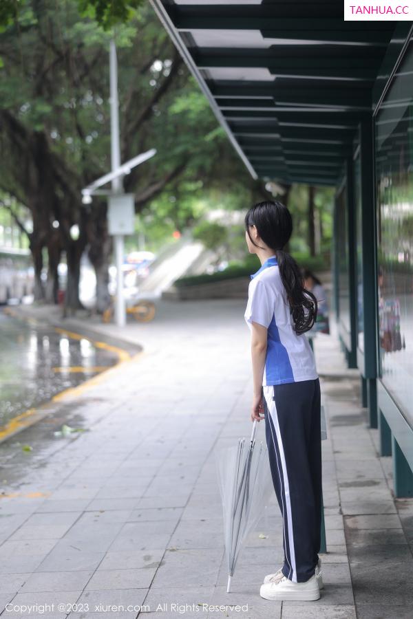   [XiuRen]高清写真图 2023.07.14 No.7085 幼幼 学生美腿第2张图片